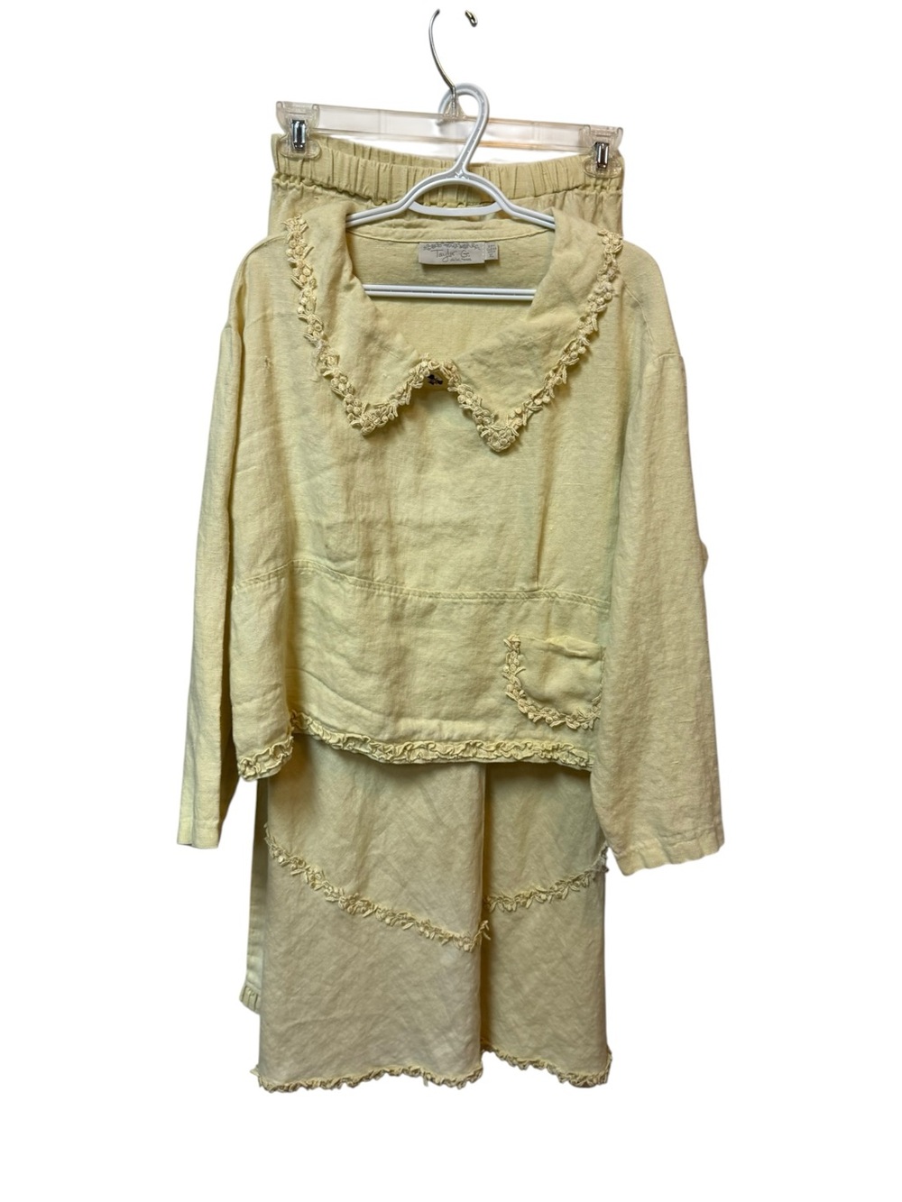 Taylor G. Pale Yellow Linen 3 piece set Scalloped Trim